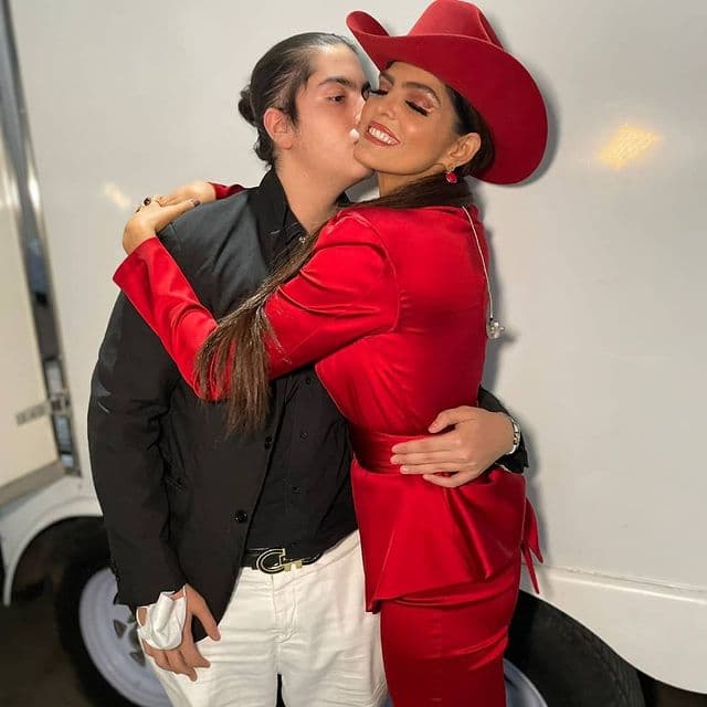 Hijo de Mariana Levy dedica amoroso mensaje a su mamá Ana Bárbara.