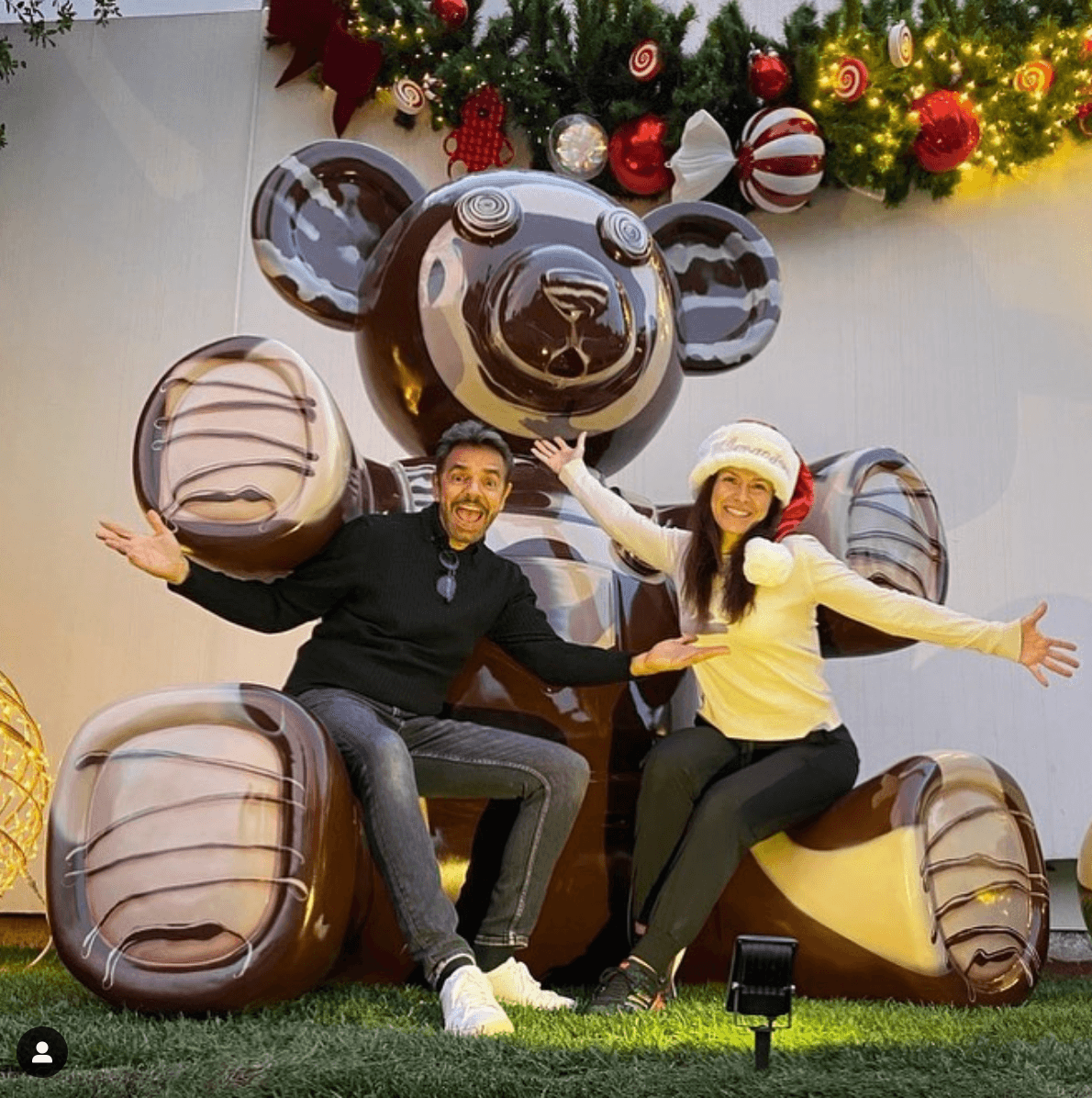 Alessandra Rosaldo presume la elegante mesa de Navidad de la familia Derbez: “Qué belleza”