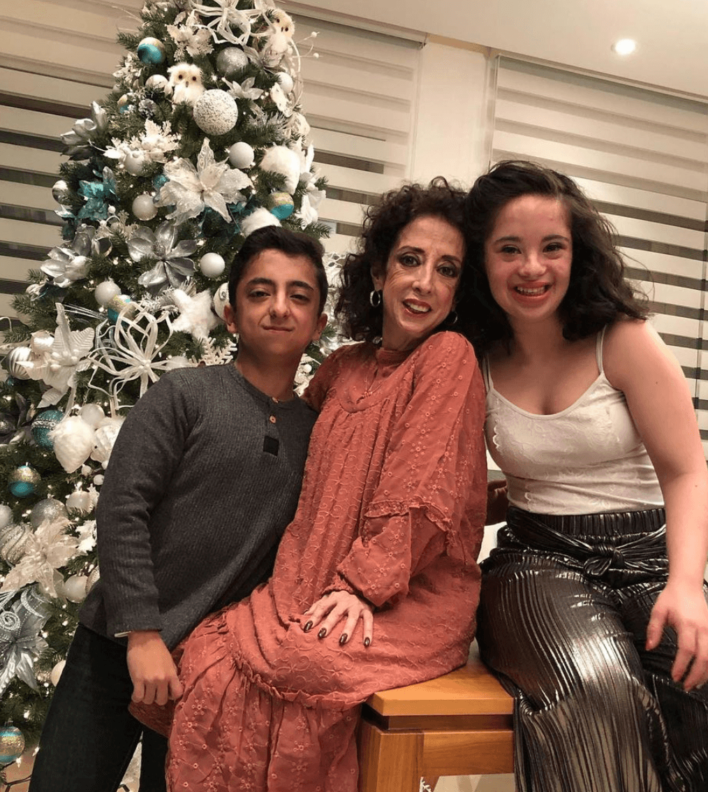 María Elena Saldaña, mejor conocida en el medio artístico como ‘La Güereja’, es madre de dos adolescentes, quienes llevan por nombre María Belén y Felipe. ¡Conócelos en fotos!