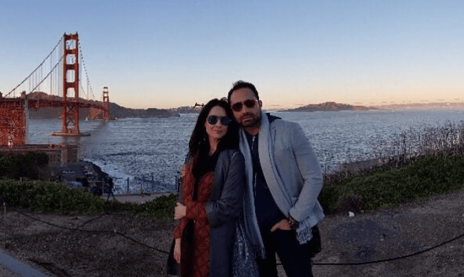 Y, aunque la pareja mantiene un perfil bajo ante los medios de comunicación, es a través de redes sociales, donde han dejado ver algunos aspectos de su relación amorosa.