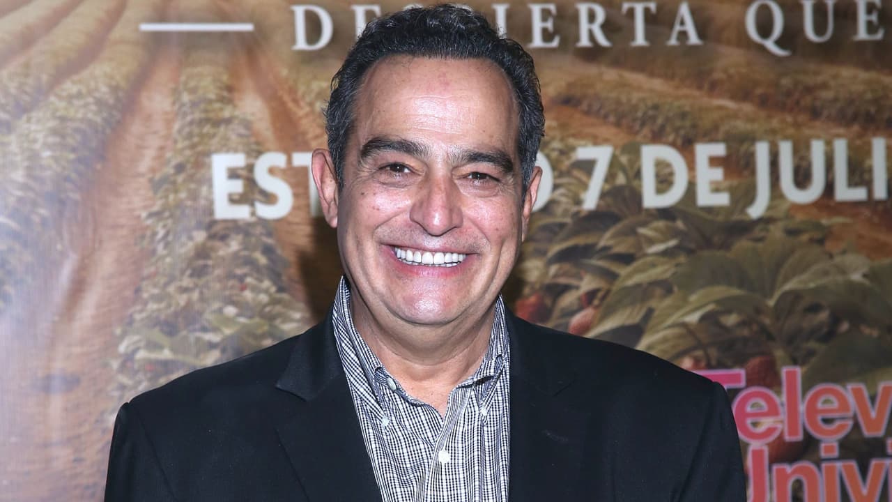 Omar Fierro reaparece con tremendo cambio físico tras ser hospitalizado de emergencia