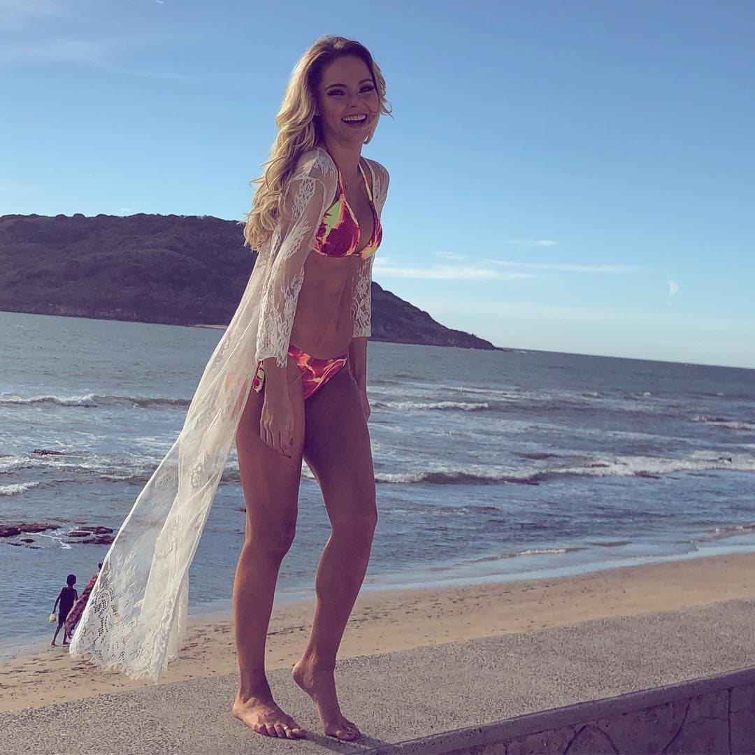 Ahora nos derrite con su belleza en ‘Hijas de la Luna’, donde da vida la villana ‘Estefanía’