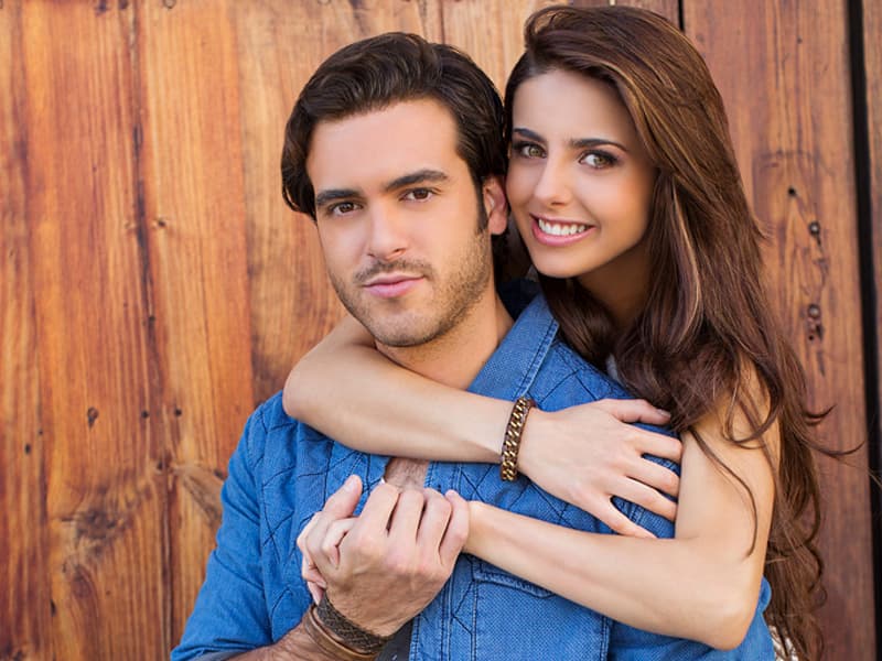 Pero su primer protagónico llegó hasta 2013 junto a Michelle Renaud en ‘La sombra del pasado’.