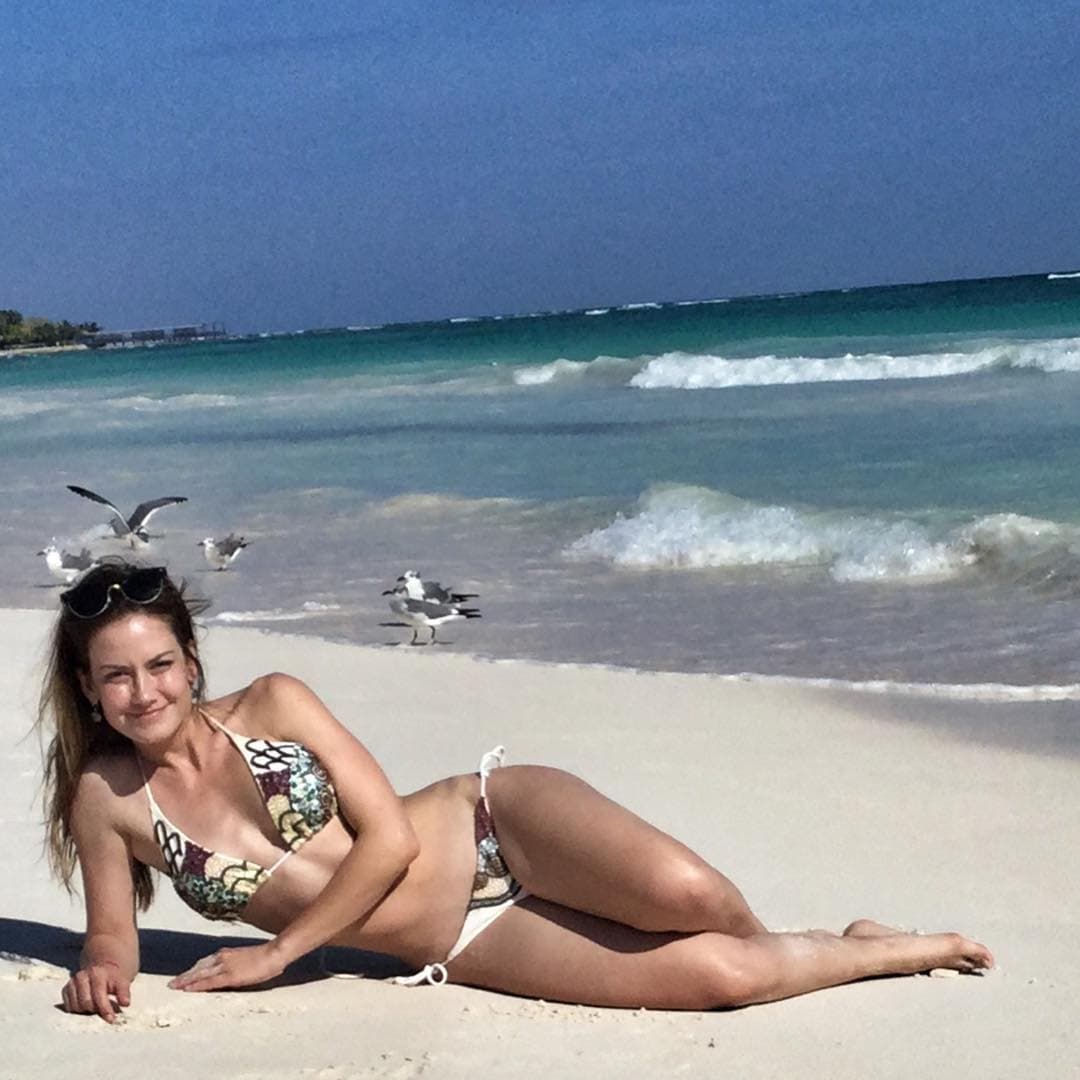 La actriz Altair Jarabo desata bajas pasiones en Instagram, al lucir sus encantos en diminutos bikinis