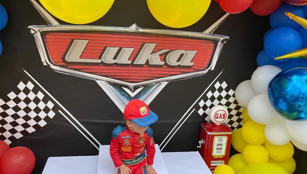 “Luka va a cumplir 2 años en unos días y quisimos festejarle de una forma especial. Estuvimos muy muy felices”, precisó.