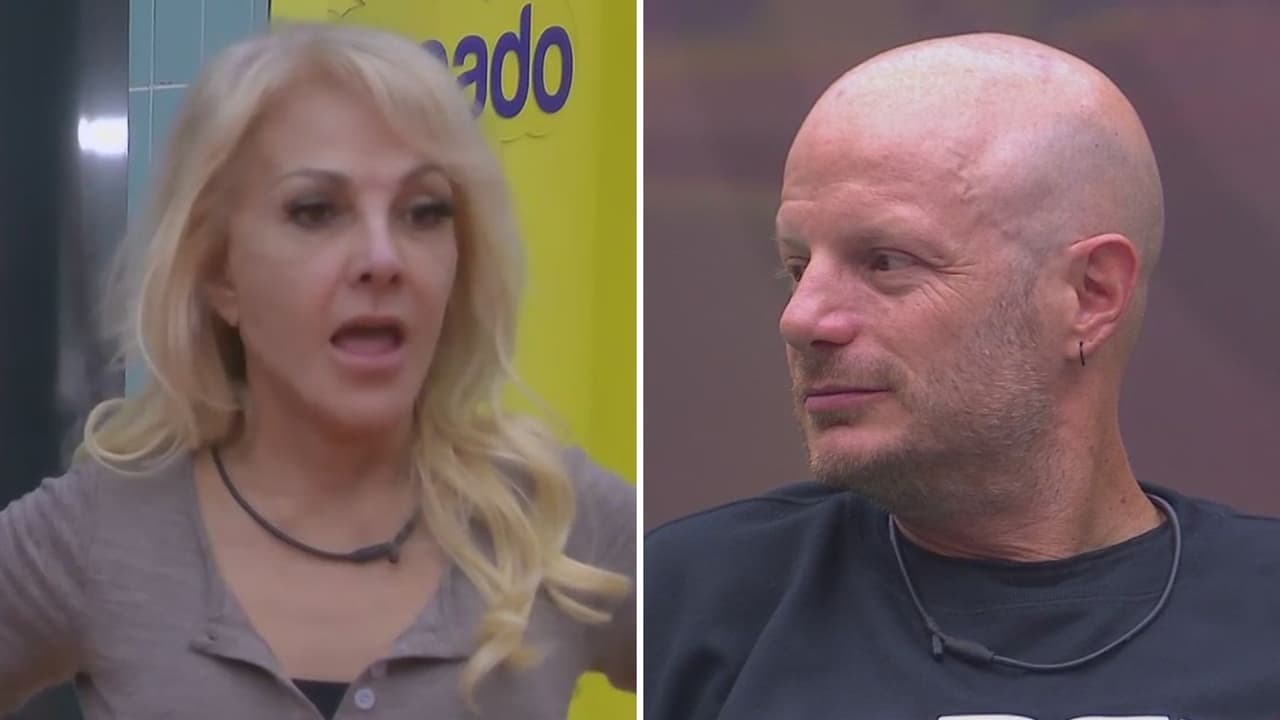 Facundo abre la puerta del baño y le ve todo a Olivia: "Muy bien, la neta, buena Collins"