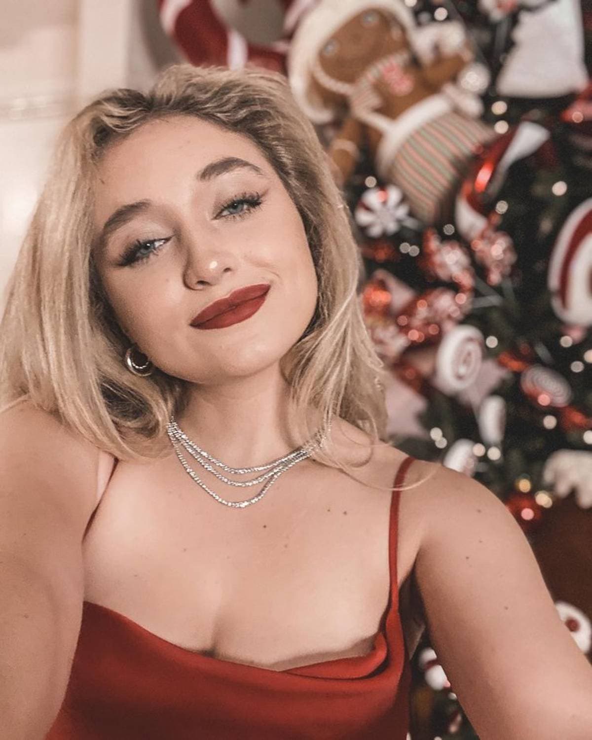 Con pequeñas interpretaciones, Fernanda demostró que heredó el talento de los Castro y ahora causa revuelo porque su tema ‘Cuando salga el sol’, forma parte de La Desalmada.