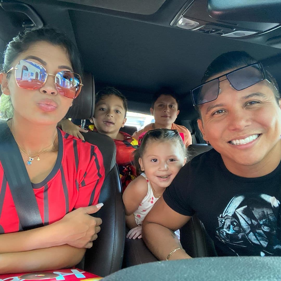 Edwin Luna exhibe qué hizo con el look de sus hijastros: "dijo los cuidas pero no me dijo cómo”