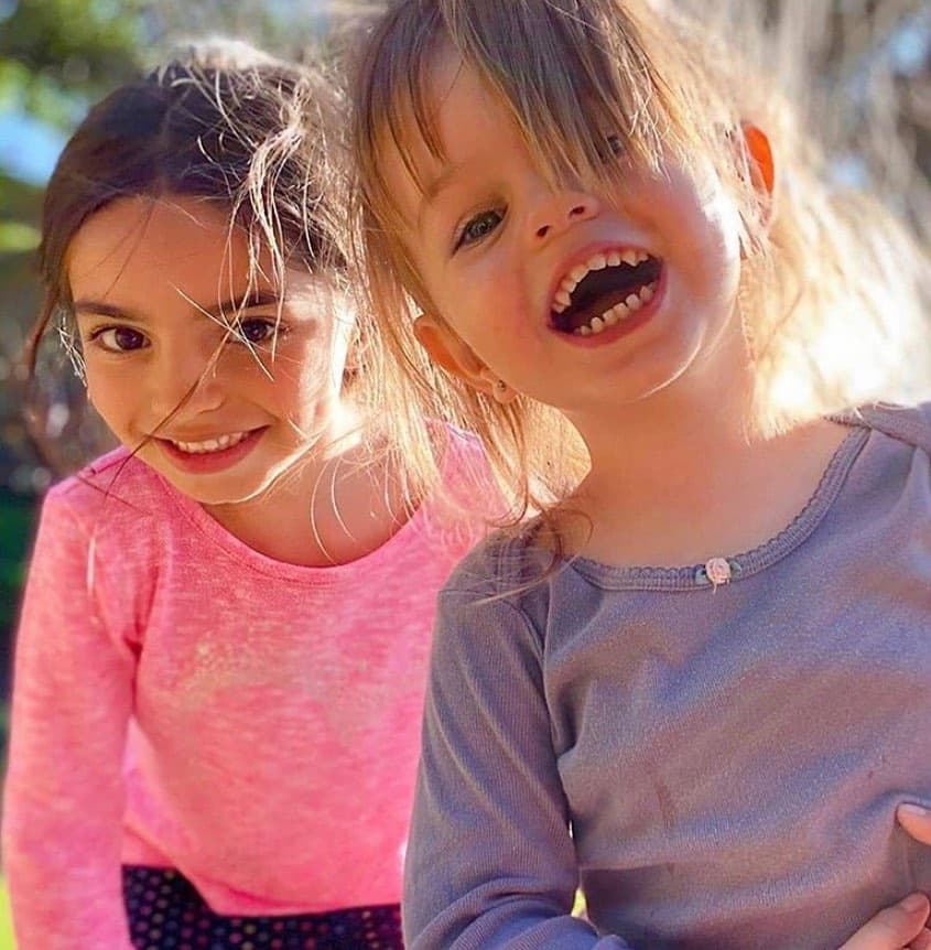 Kailani le copia a Aitana Derbez y se vuelve viral por cantar ‘Happy Birthday’