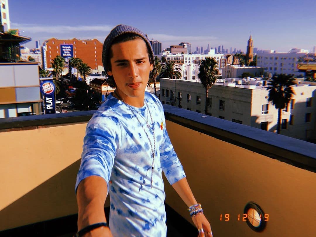Las pistas de Emilio Osorio que han enloquecido a sus seguidores