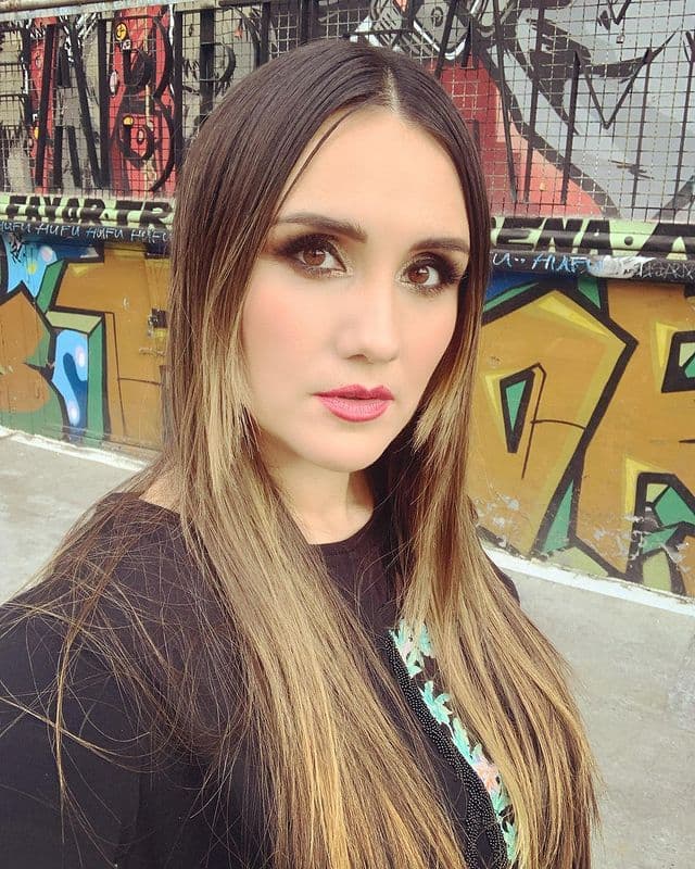 María Paula, hija de la actriz, sorprendió en foto.