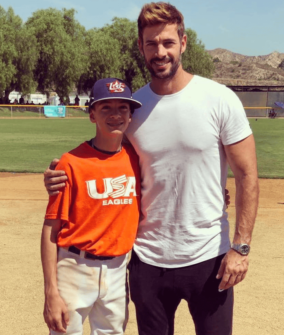 El actor fue padre por primera vez de Christopher Alexander en el 2006, fruto de su relación con Elizabeth Gutiérrez.