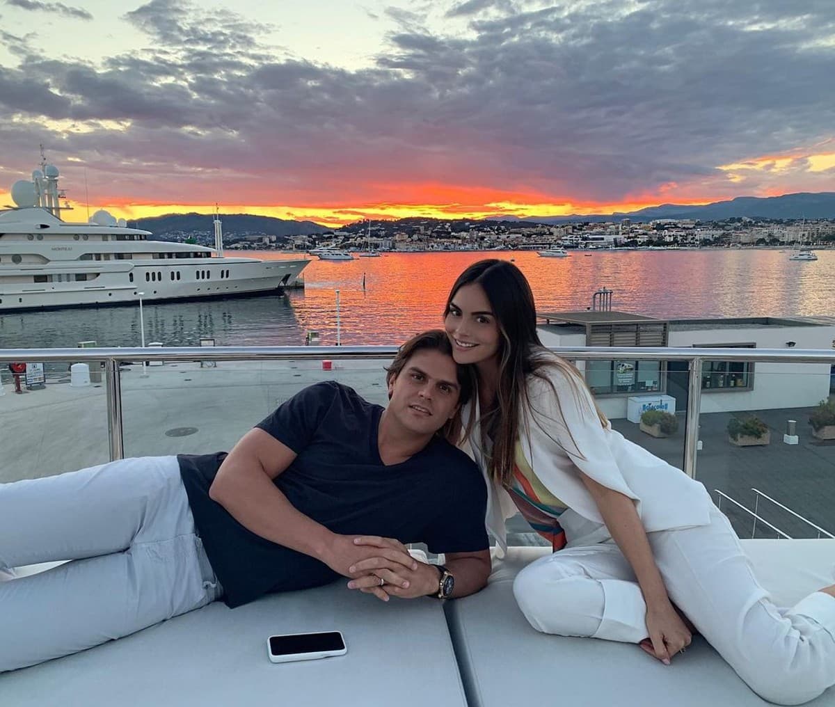 La pequeña es fruto de matrimonio que Ximena Navarrete decidió formar con Juan Carlos Valladares, con quien se casó el 1 de abril de 2017.