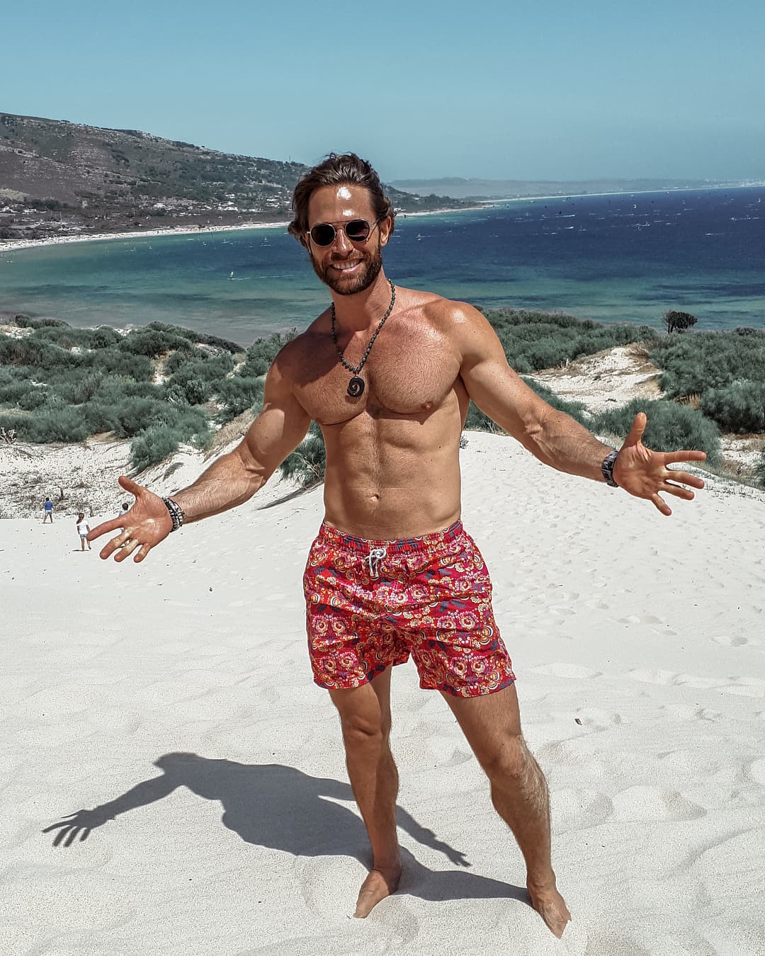 Sebastián Rulli confiesa que ‘está caliente’ y enloquece Instagram