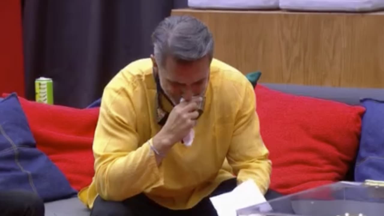 Sergio, ahogado en llanto, lee emotiva carta de su esposa Issabela Camil y todos se conmueven