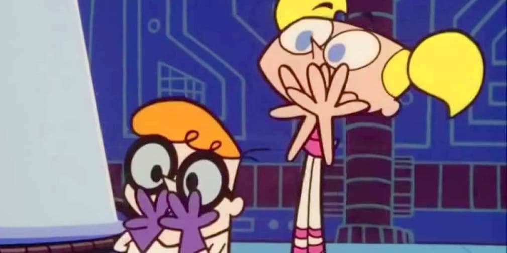 Tanto en el piloto como en los primeros seis episodios de 'Dexter', Mendoza prestó su voz a este personaje. Se desconocen las razones por las que abandonó el proyecto.