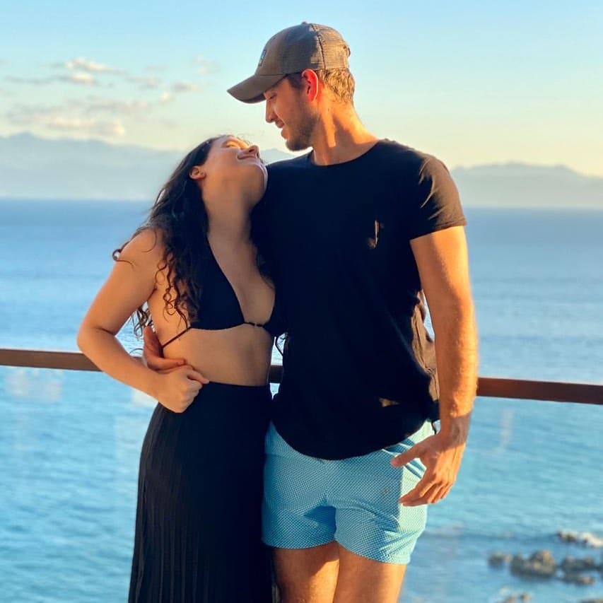 Finalmente, Camila Fernández compartió que se casó con Francisco Barba con la plena seguridad de que será para siempre.