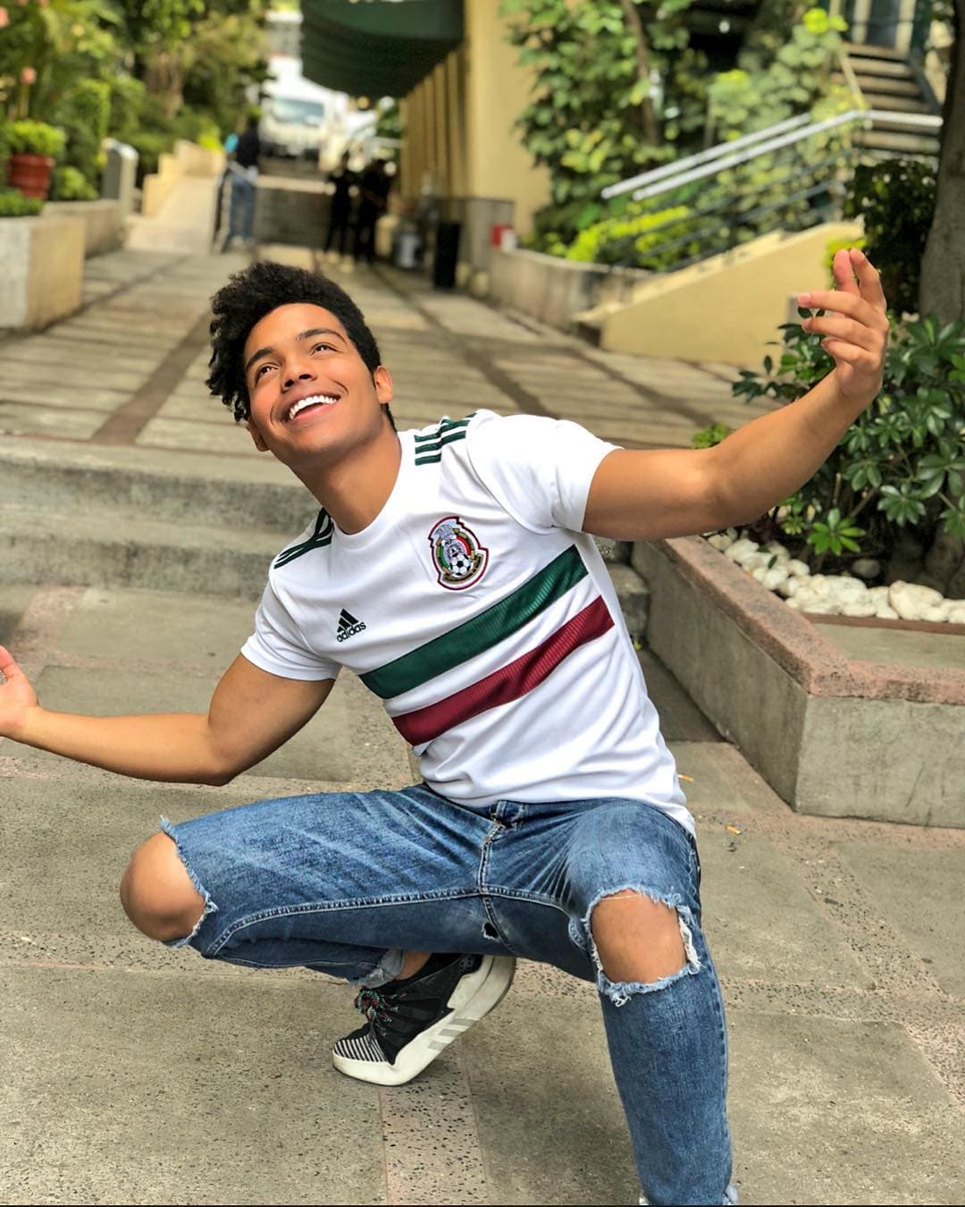 ¿Cuáles son tus libros favoritos? "El hombre en busca del sentido", "La sombra del viento" y "La casa infernal".