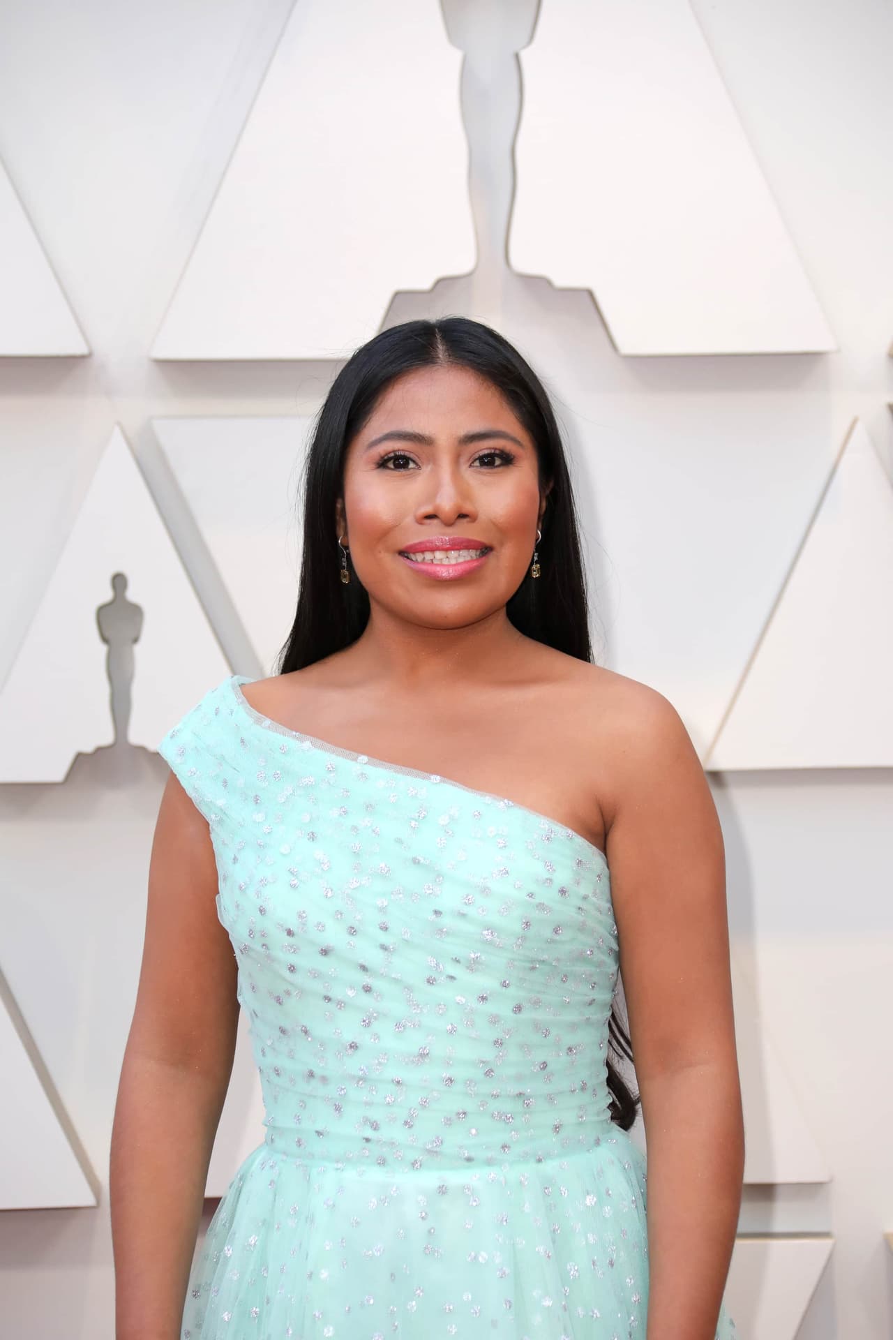 Yalitza Aparicio en alfombra roja