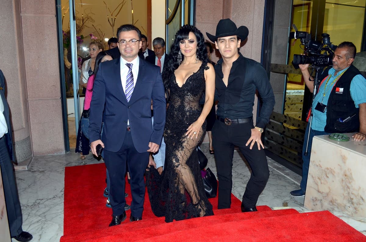 Julián Figueroa: Conoce al padrastro del cantante, a quien quiso como un padre