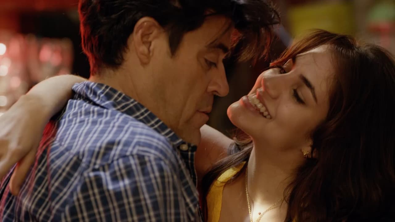 Ela Velden fue una de sus estudiantes de las que se enamoró también, pero terminó siendo mejor amigo de su papá.