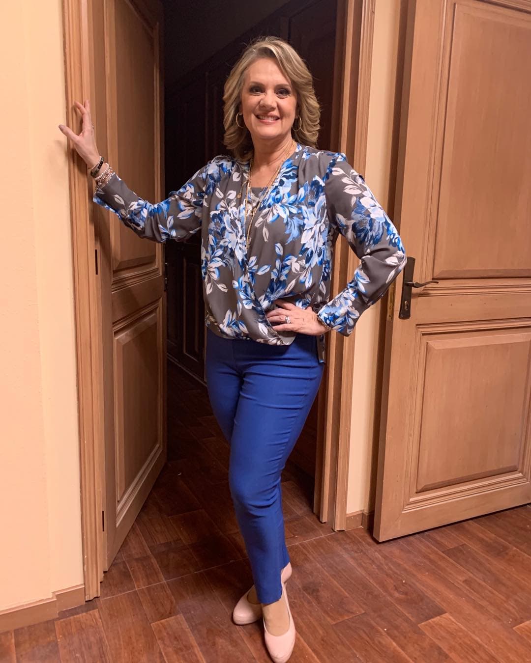 Erika Buenfil sigue los pasos de Elizabeth Álvarez y sorprende con foto sin maquillaje