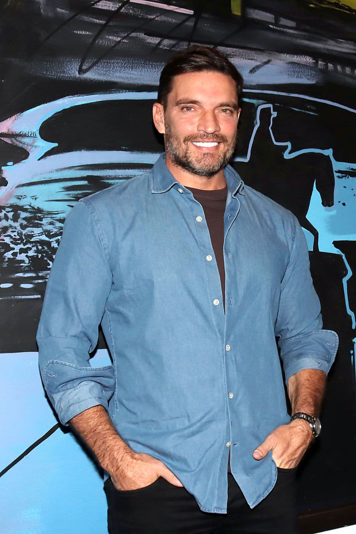 Julián Gil dice que bajó 10 kilos; deja en shock a conductoras de Hoy