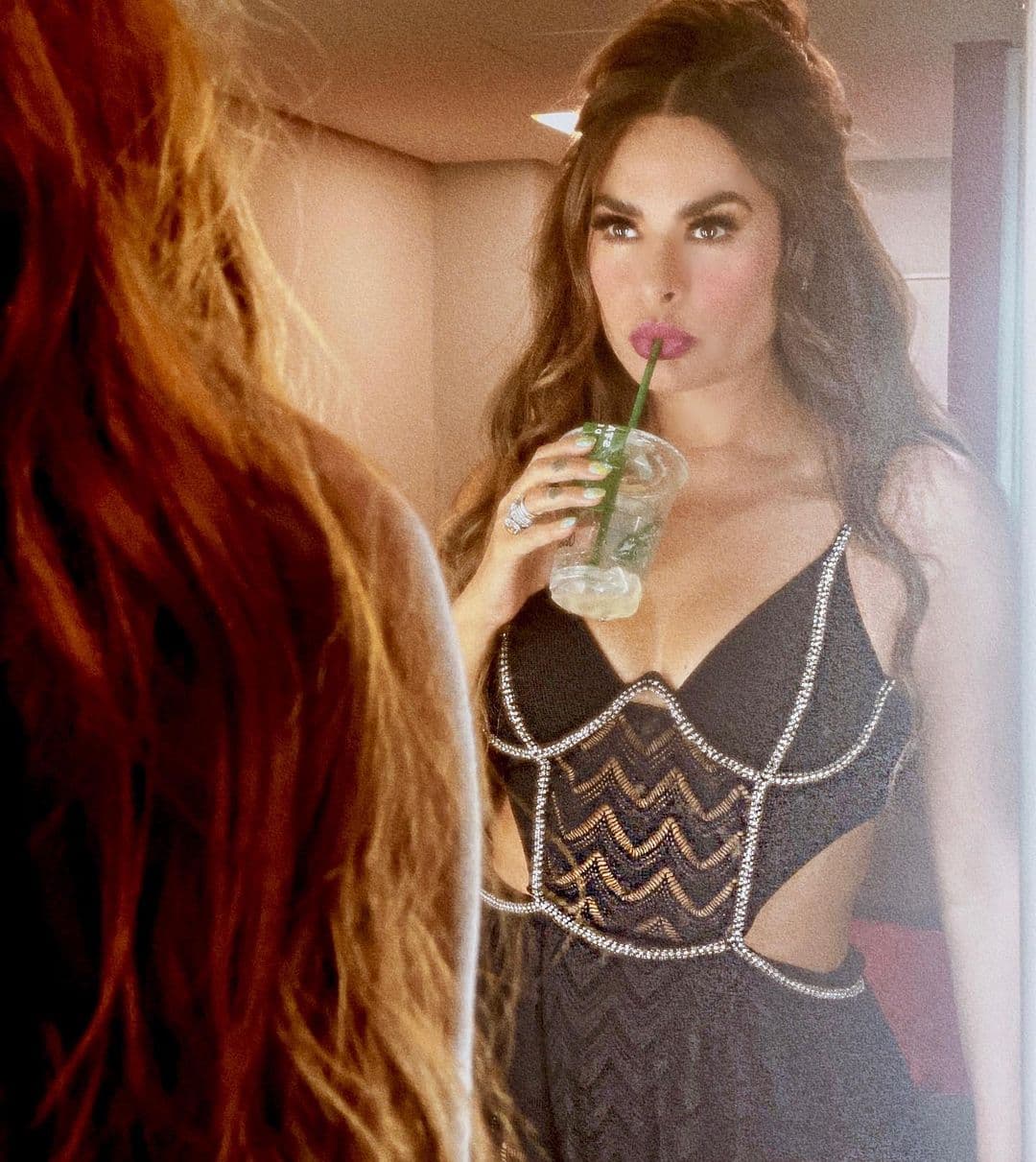 Galilea Montijo protagoniza original sesión de fotos ¡junto a un caballo!