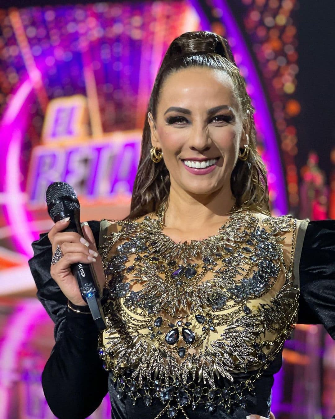 Consuelo Duval conmueve con fotos de sus hijos en una de sus primeras navidades