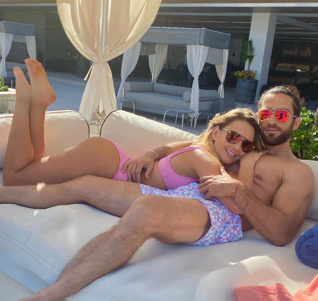 Ximena Córdoba mantiene un romance con el empresario Alejandro Elizondo.