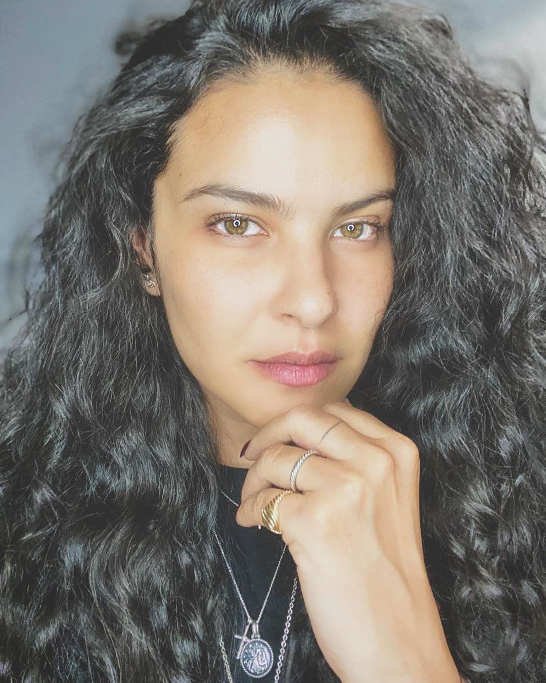 “No te voy a decir que pasó así como x, porque imagínate a los 13 años en Jeans me decían que estaba gorda. Yo era una niña de 13 años flaca. Hay millones de fotos por todos lados y yo era una niña flaca”, comentó.