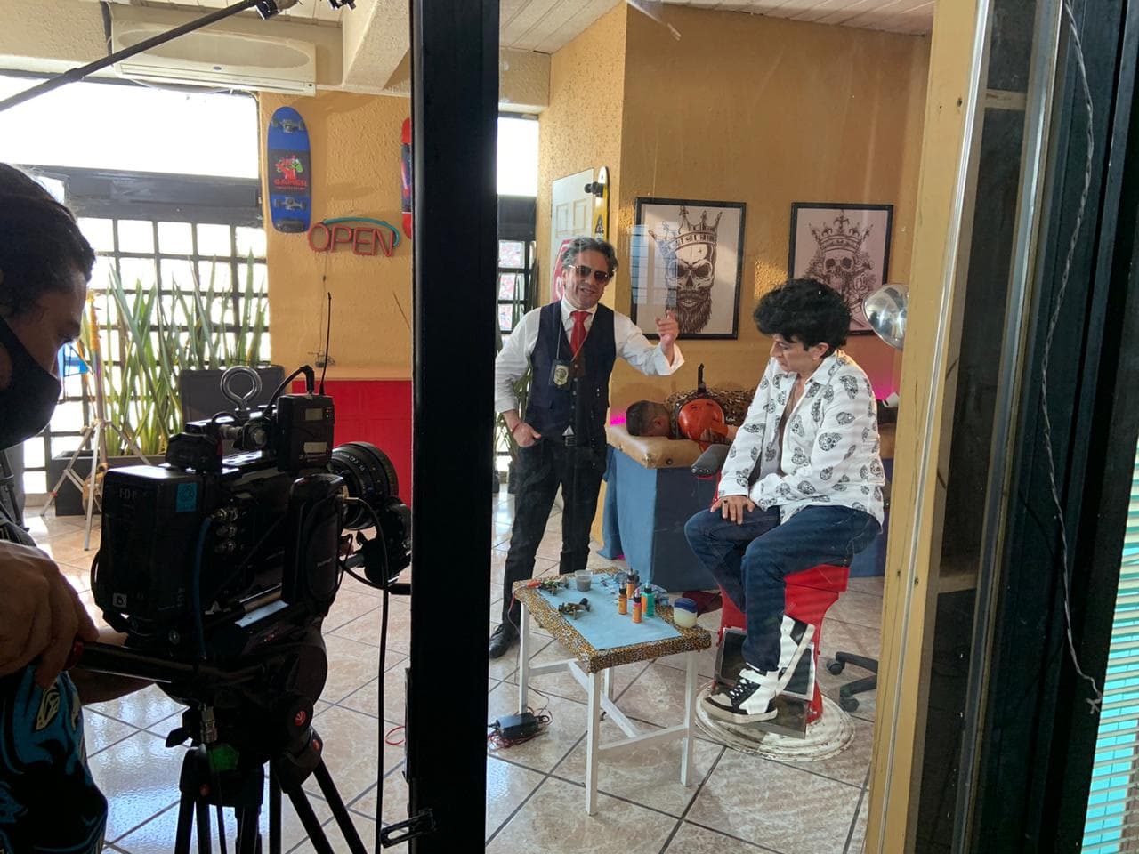 Grabando 'El tatuador macabrón', con Freddy y Germán Ortega en escena.