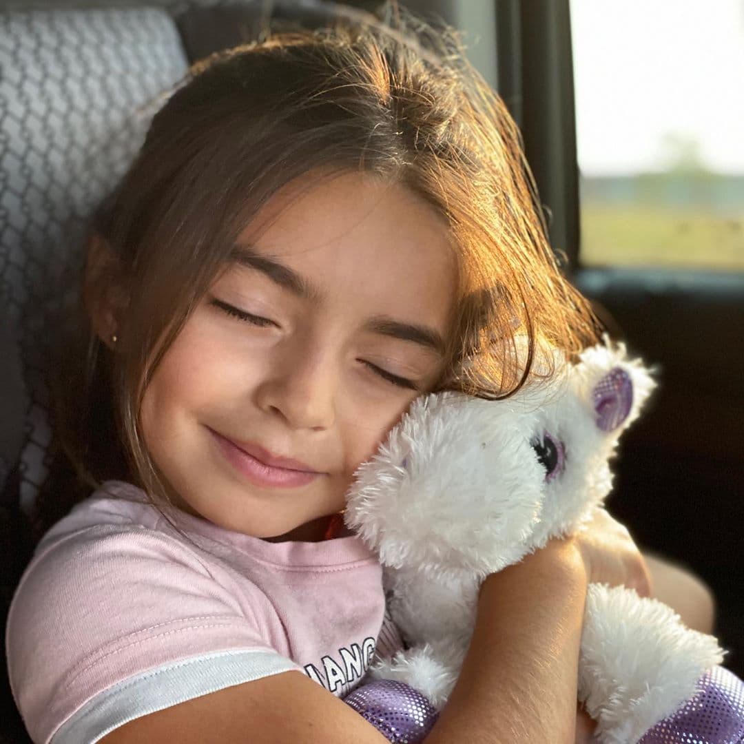 En las fotografías, Aitana aparece muy sonriente presumiendo un unicornio, consiguiendo en cuestión de horas más de 150 mil ‘Me gusta’.