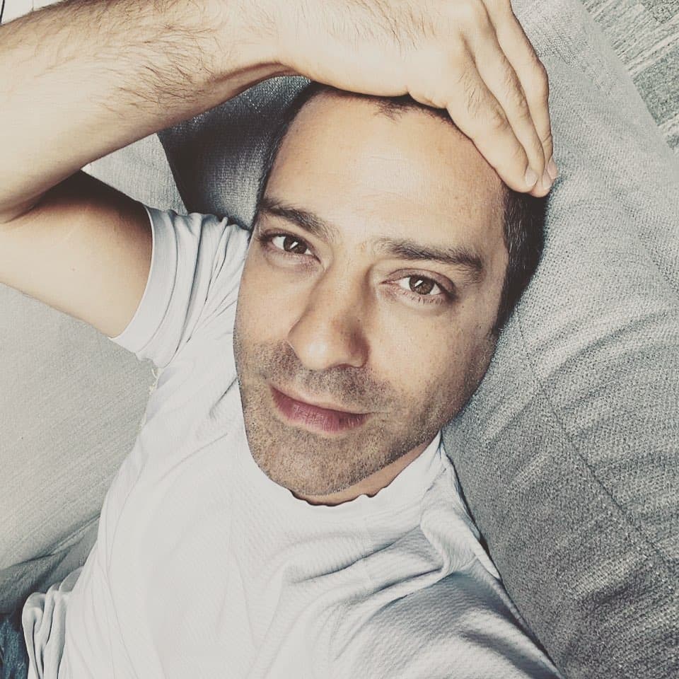 El encargado de exponer este parecido físico fue el integrante de OV7, quien a través de su cuenta oficial de Instagram se dejó ver con su hija entre sus brazos.