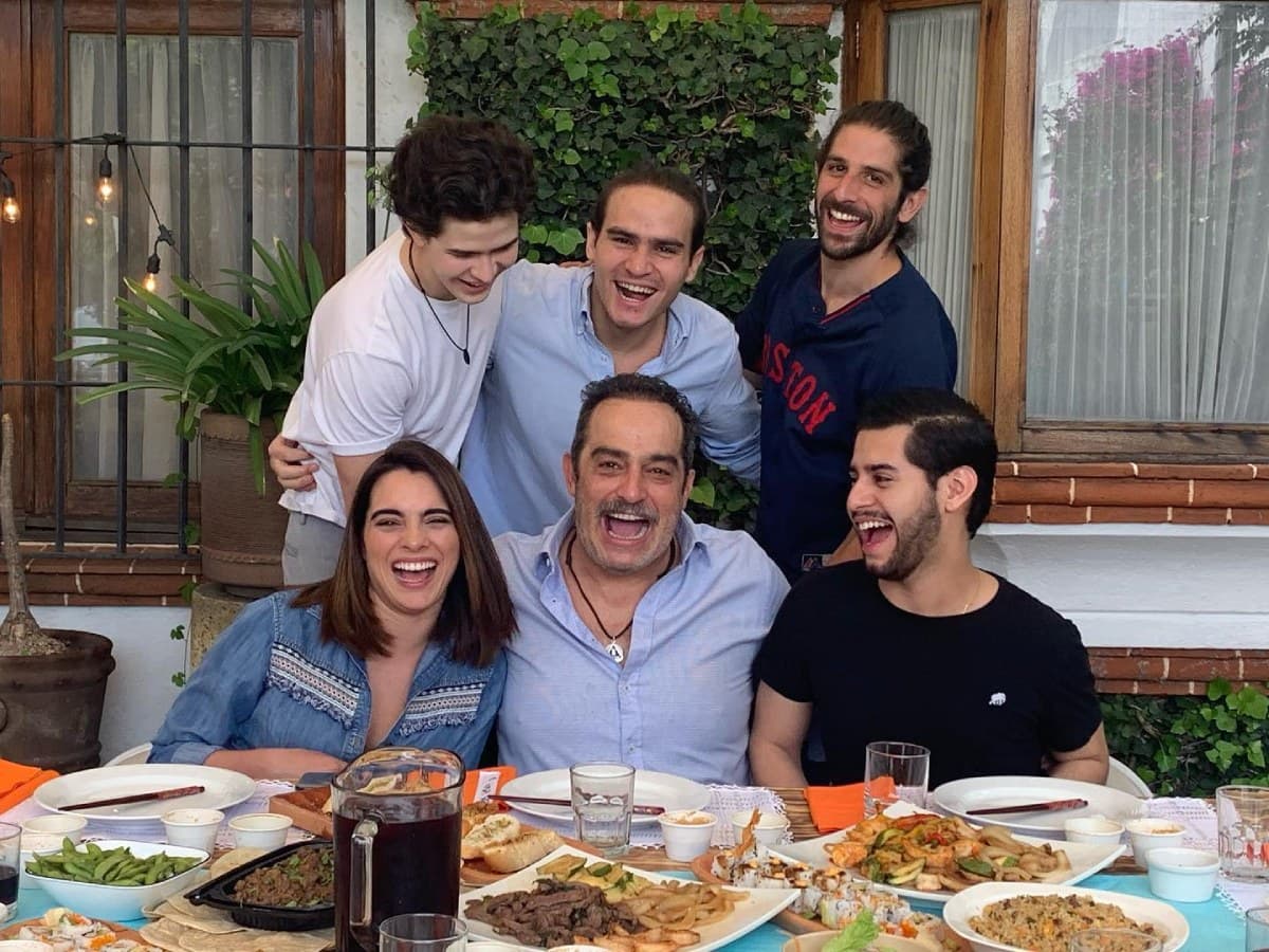 Omar Fierro tiene 4 hijos y solo uno es actor. Conoce a Nicolás