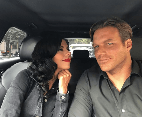 “Él es bellísimo pero aparte de ser hermoso tiene un gran corazón, la verdad es un gran ser humano, me gusta cómo es con su familia, me gusta cómo es él, entonces estamos felices”, reveló Zavala en entrevista con diversos medios de comunicación en un evento en la Ciudad de México.