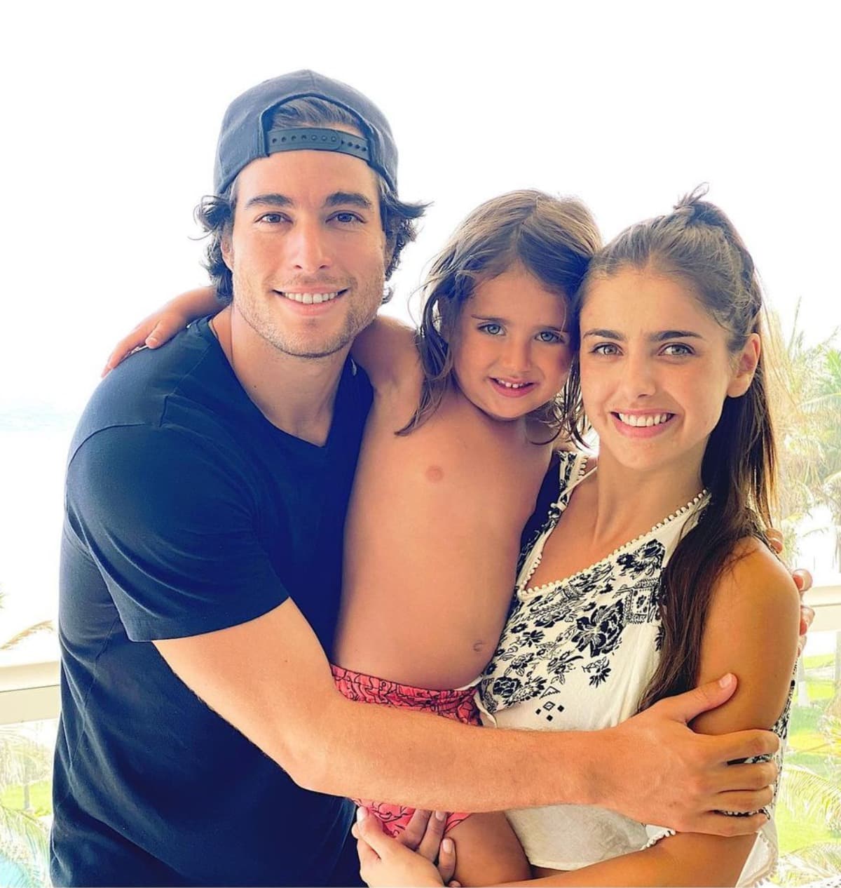 Danilo Carrera conmueve al mandarle mensaje al hijo de Michelle Renaud y destapa si buscará el amor