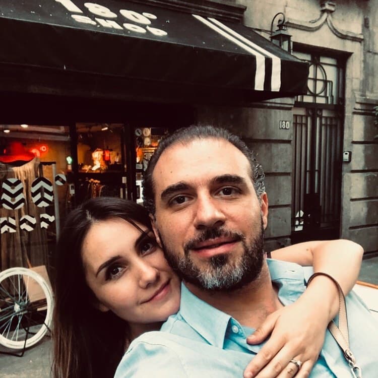 Esposo de Dulce María publica foto de la exRBD embarazada y la sorprende con amoroso mensaje