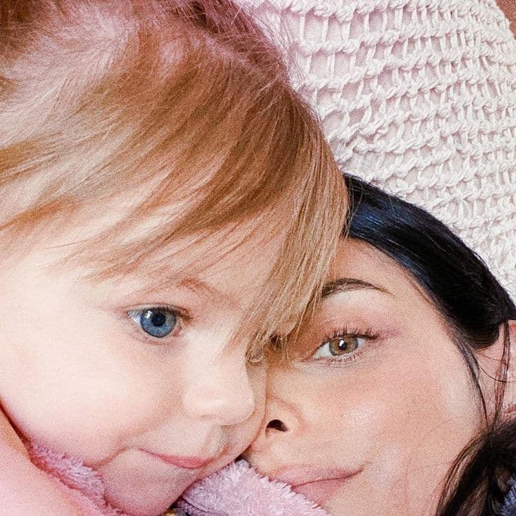 Kailani impacta por lucir como toda una niña grande en nuevas fotos de Aislinn Derbez