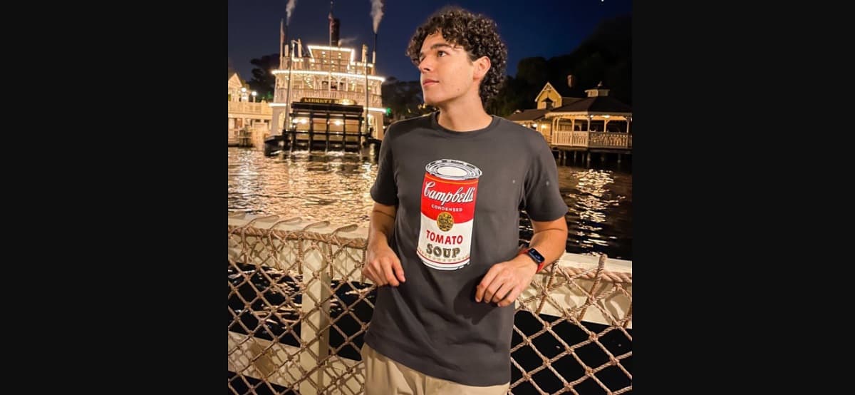 José Eduardo mostró inquietudes por la actuación y desde hace un par de años se encuentra estudiando en Nueva York.