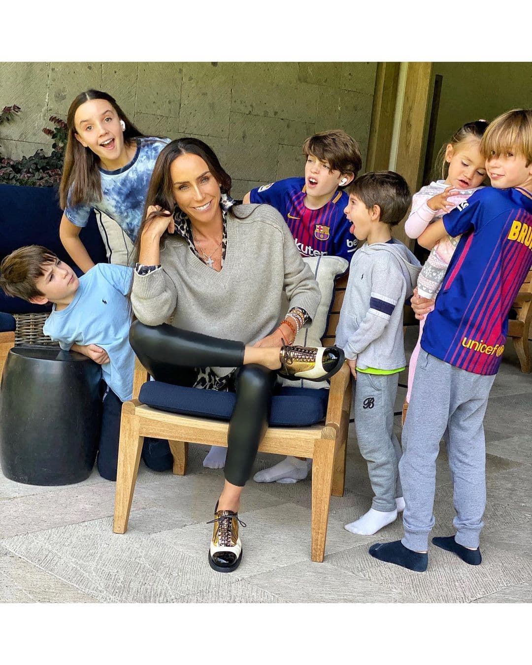 Payasos, zombies y vampiros: Inés Gómez Mont impacta con los increíbles disfraces de sus hijos