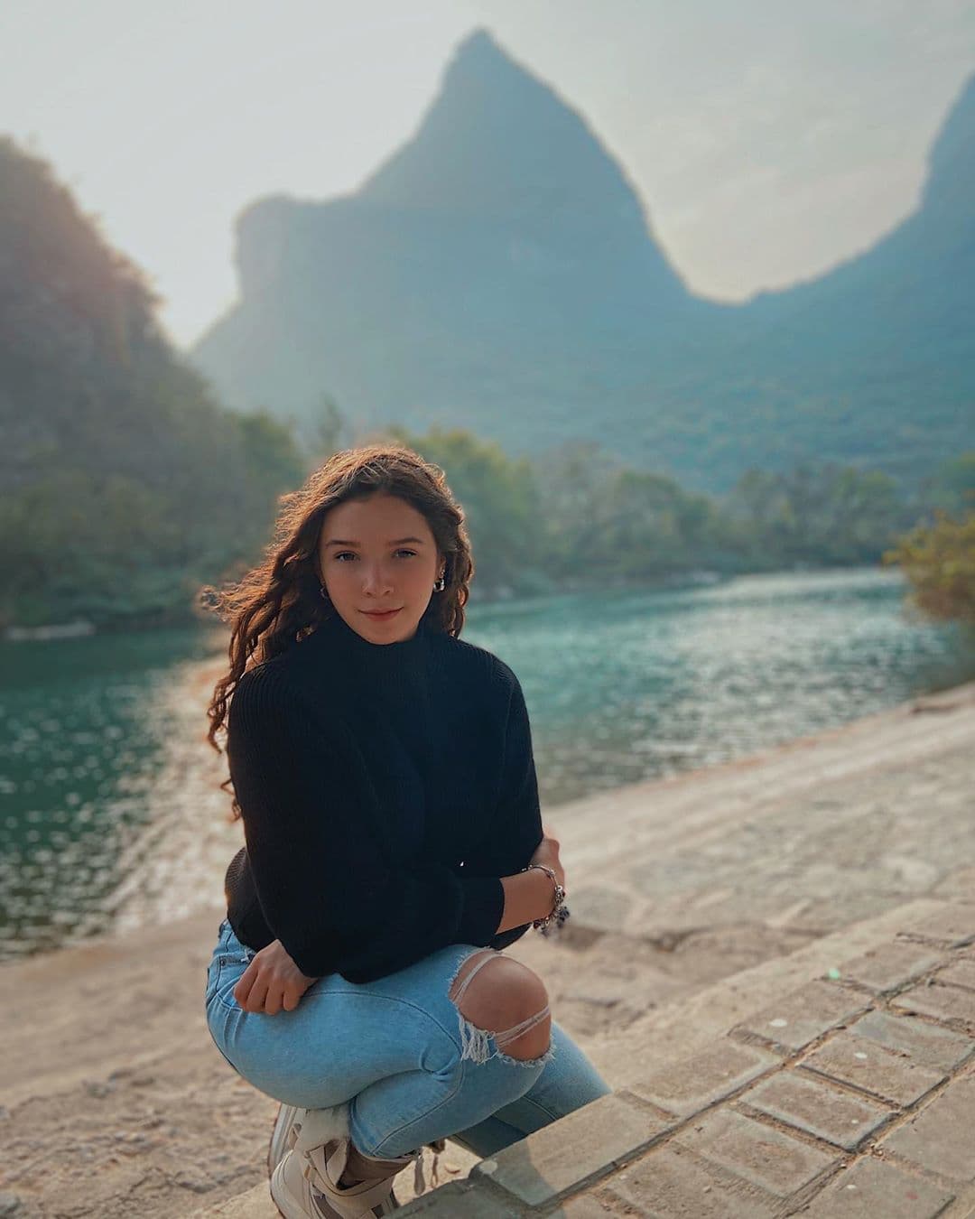 Gracias a su talento, belleza y simpatía, Mía Rubín Legarreta se ha vuelto una de las promesas del espectáculo mexicano y en un par de meses cumplirá 15 años, los cuales desea celebrar con un viaje en familia.