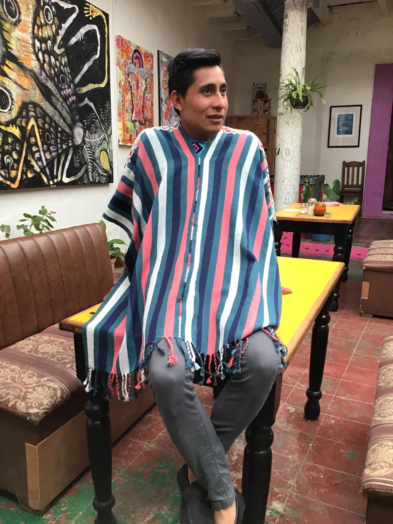 Alberto López, tejedor indígena, representará a México en el Fashion Week de NY con diseños Tzotzil