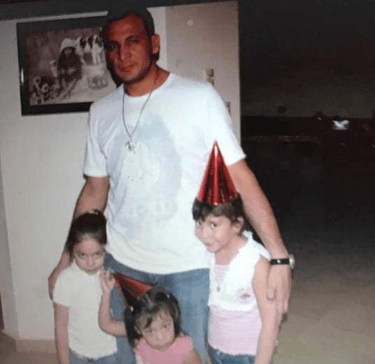 Gabriela Elizalde es el nombre de su primogénita, quien se sabe que es fruto de una relación amorosa con una mujer llamada de la misma manera.