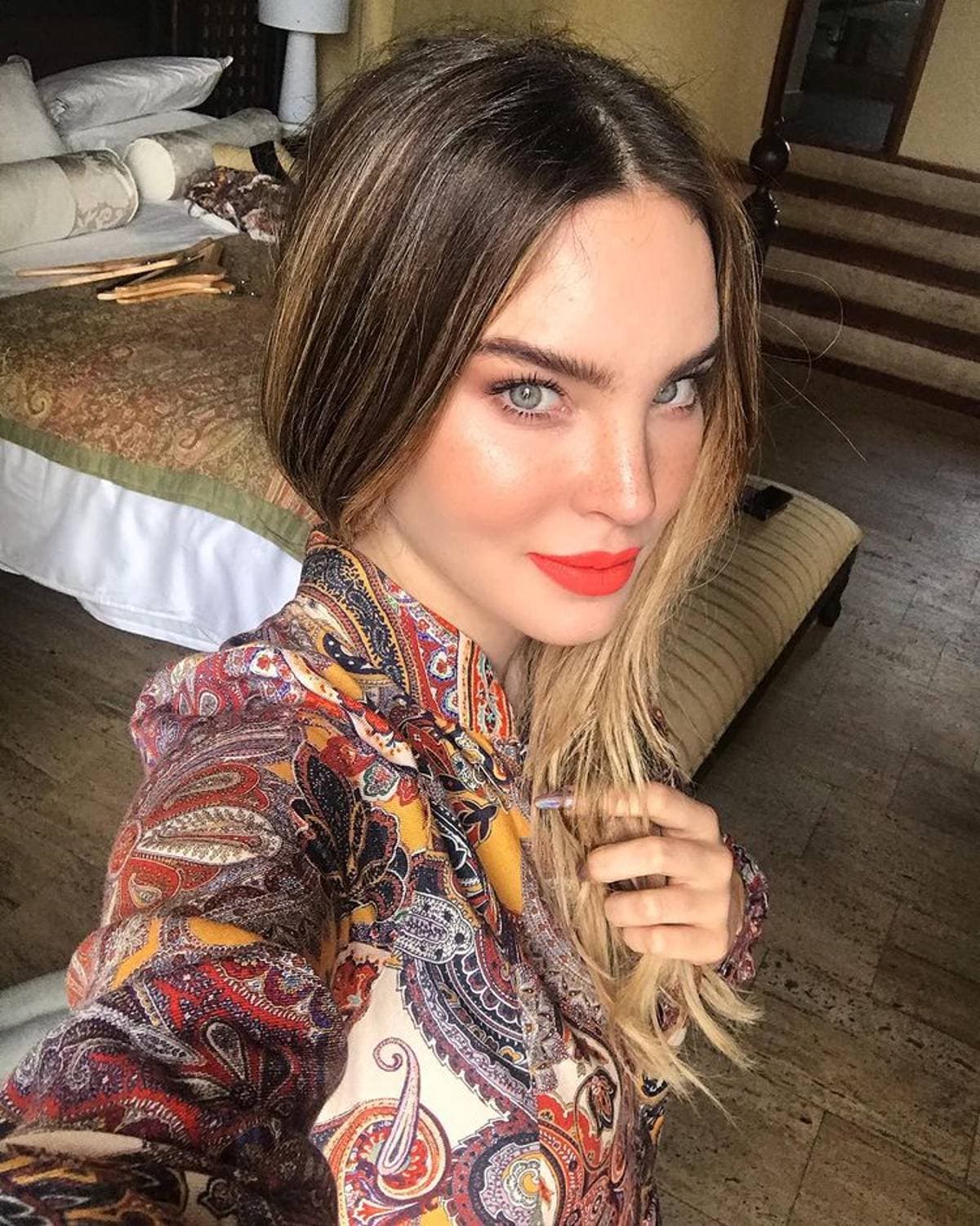Belinda y los looks con los que ha cautivado desde su compromiso.