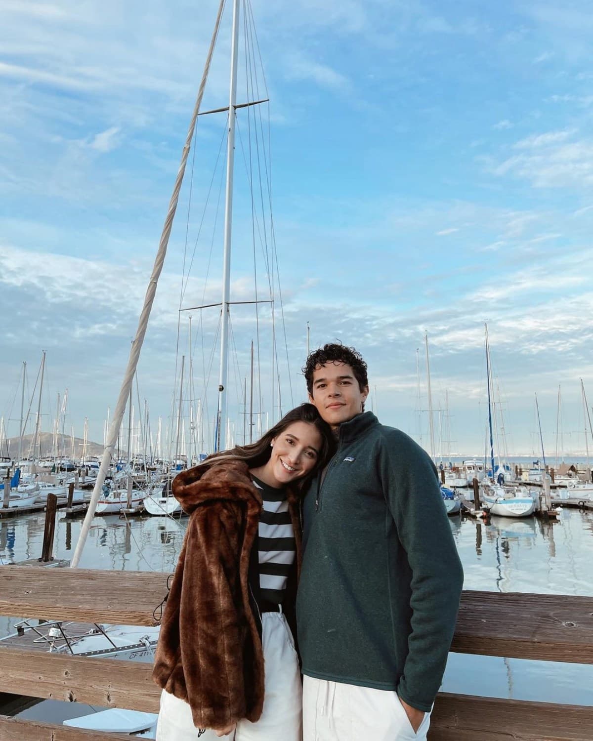 Las imágenes no solo fueron aplaudidas por los usuarios de redes sociales, también por los actores, por Mayrín Villanueva, madrastra del joven, por su hermano gemelo y hasta por sus hermanastros.