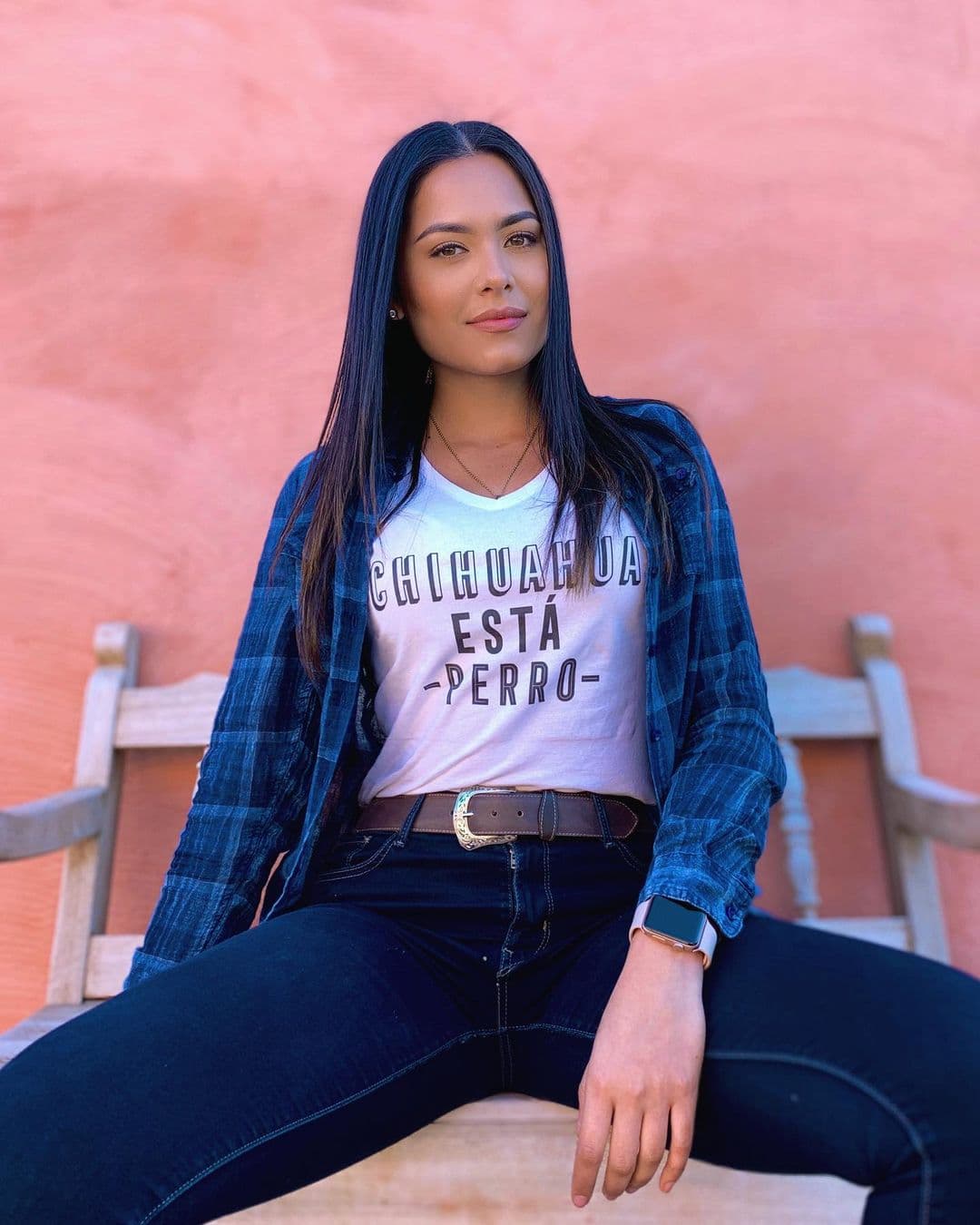 Andrea Meza deja claro que como cualquier mujer sale a la calle también sin una gota de maquillaje y de cara lavada, hecho que le ha valido miles de ‘Me gusta’.