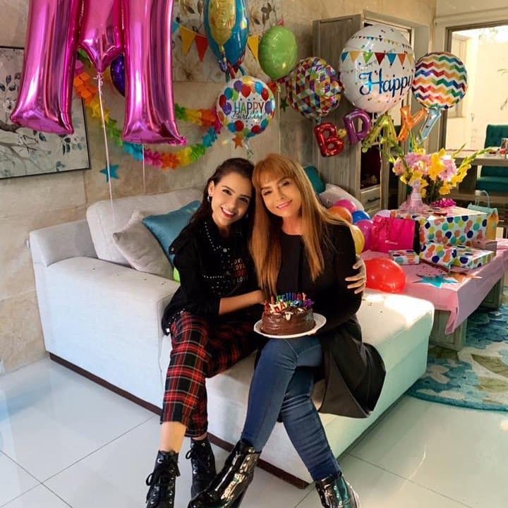 Yuya festeja el cumpleaños de su mamá