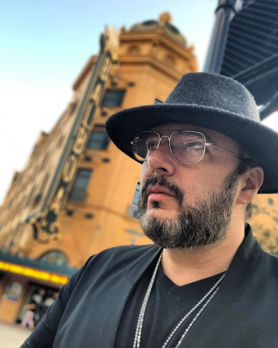 Otro actor que vuelve a las telenovelas es el querido Rodrigo Abed, pieza fundamental dentro de la trama pues su personaje, "Gonzalo", despertará el resentimiento por los hombres en "Andrea Ibarrola" (Itatí Cantoral).