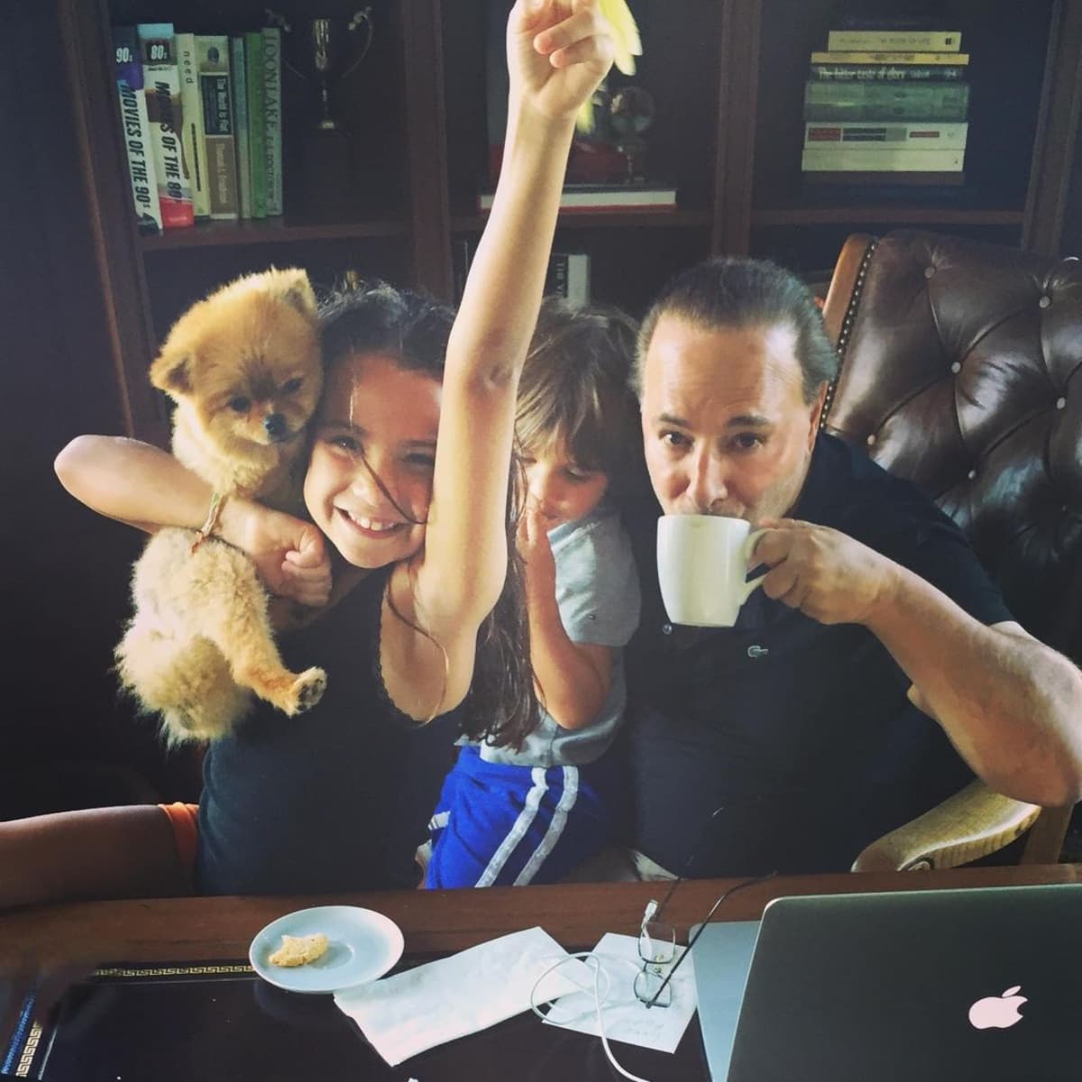 Tommy Mottola con sus hijos Sabrina y Matthew